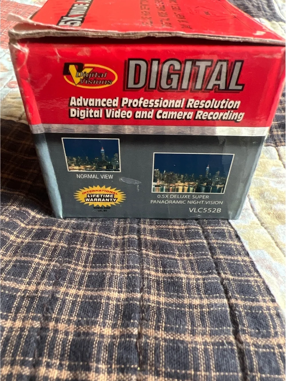 Digital Visions 0.5X Wide Angle Professional Lens with Macro 52mm Thread